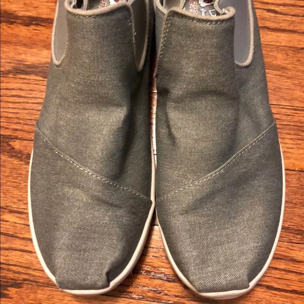 Bob’s by sketchers booties